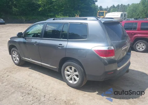 2012 Toyota Highlander Base V6 from USA, damaged, VIN 5TDBK3EH3CS094654